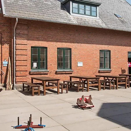 4 Person In Lemvig-by Traum * Trans